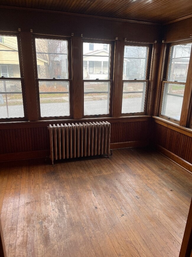 Building Photo - 424 Pine St