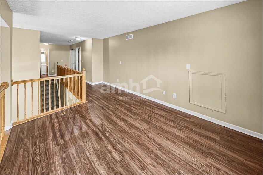 Building Photo - 665 Norfolk Sq N