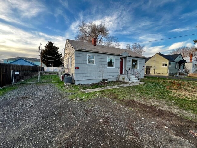 Building Photo - 1408 S 3rd Ave