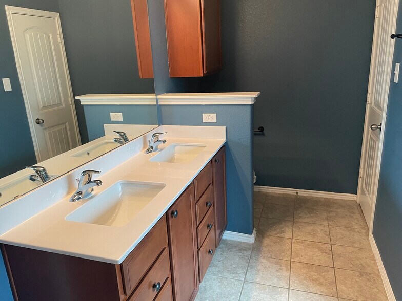 Building Photo - 116 Zoisite Ln