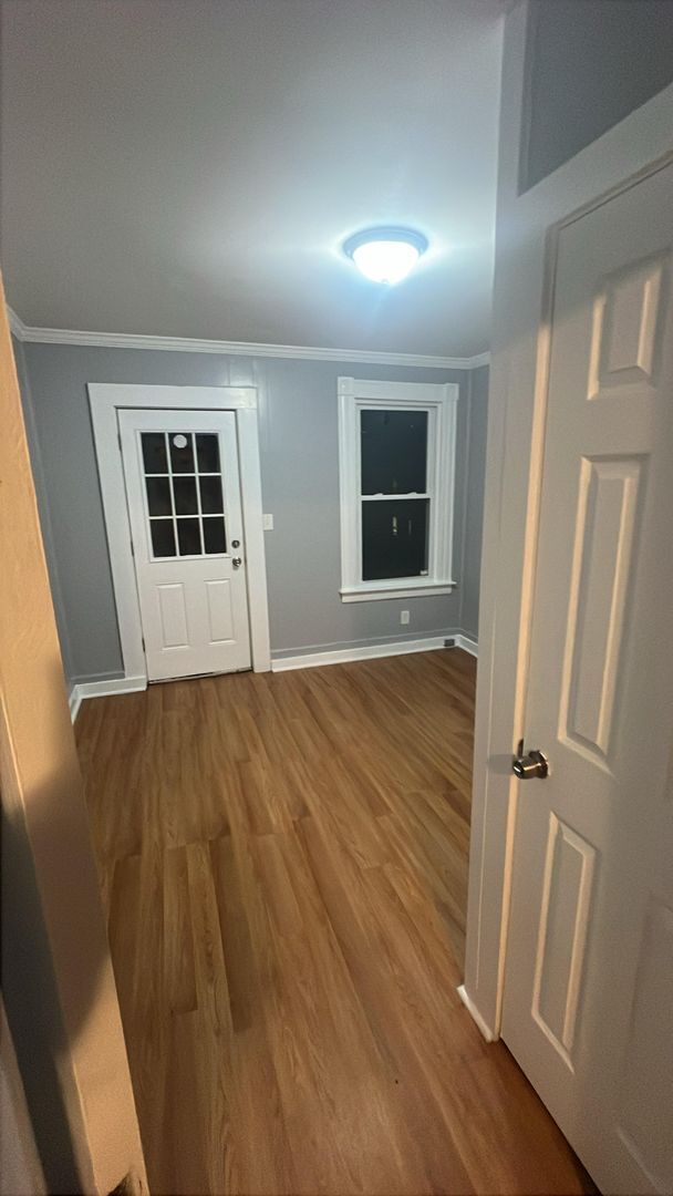 Building Photo - 116 Willow St