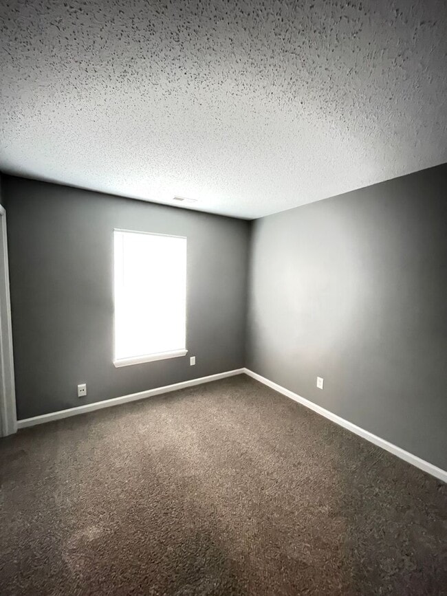 Building Photo - 3909 Candle Berry Dr