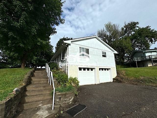 Building Photo - 72 Hwy 55