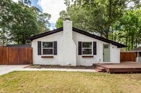 Building Photo - 3 Bedroom, 1 Bathroom Home in Willowbrook - Goose Creek