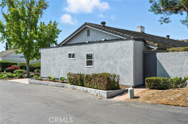 Building Photo - 25201 Miles Ave