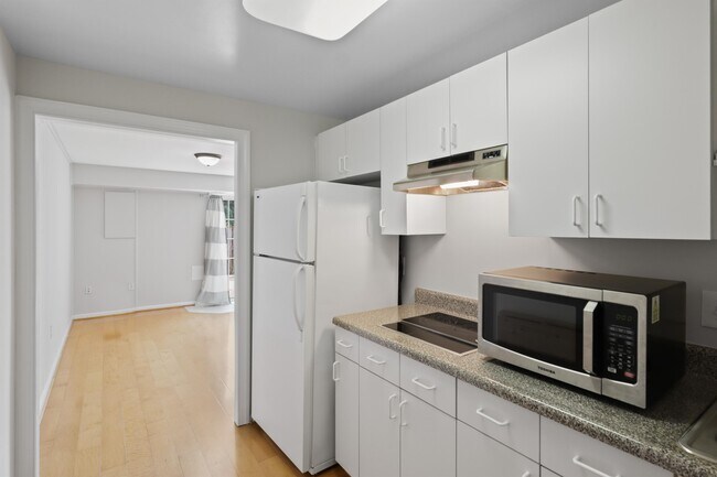 Building Photo - 9913 Longford Ct