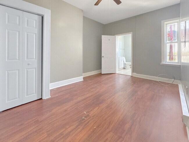 Building Photo - 1812 McCulloh St