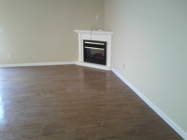 Primary Photo - 1147 Telluride Dr