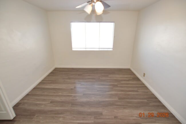 Building Photo - 716 Easy St