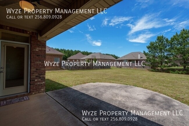 Building Photo - 410 Creekwater Cir