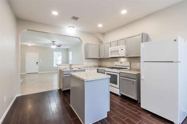 Building Photo - 22034 Willow Downs Dr