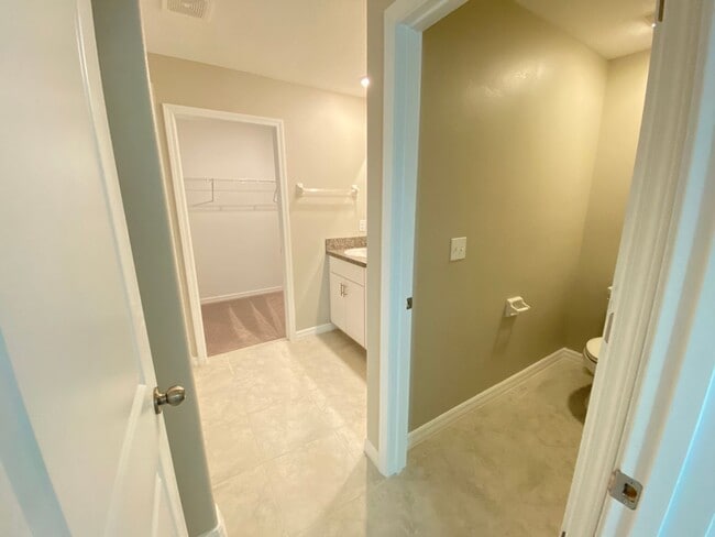 Building Photo - 12012 Miracle Mile Dr, Riverview, FL 33578
