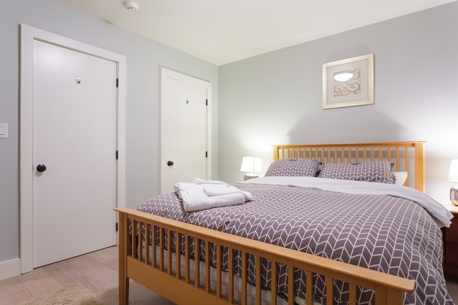 Building Photo - 5 Park Ln