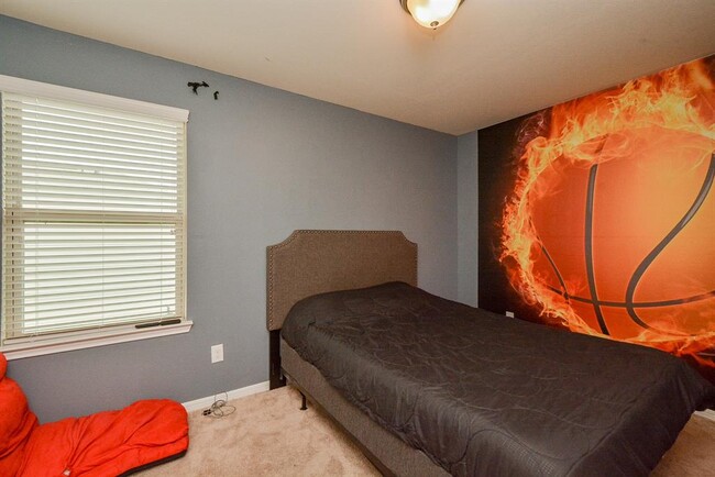 Building Photo - 6038 Wesley Manor Ct