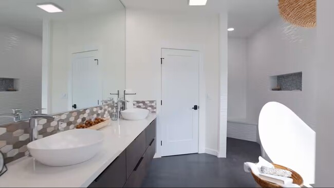 Building Photo - 44-652-652 Kane‘ohe Bay Dr