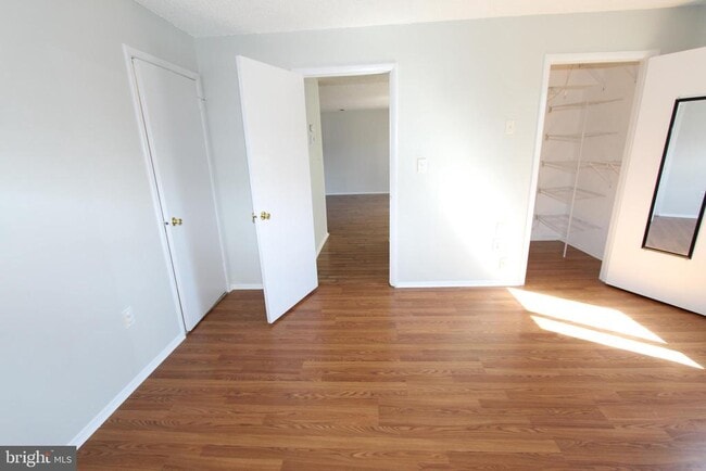 Building Photo - 2315 Aspen Dr