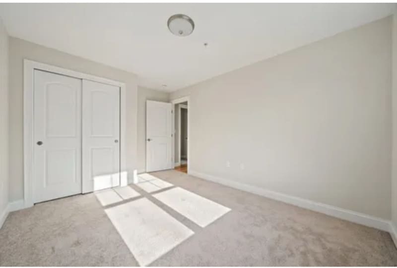 Building Photo - 55 Plymouth St