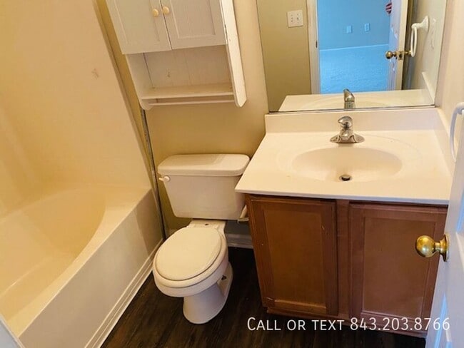 Building Photo - 414 Beverly Dr