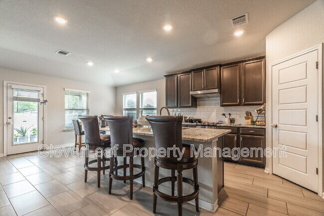 Building Photo - 3033 Casillero St