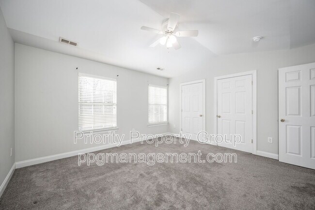 Building Photo - 2104 Sardony Ln