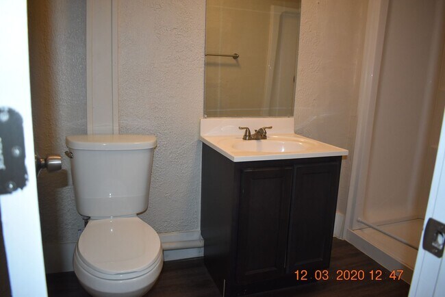 Building Photo - DOWNING3014