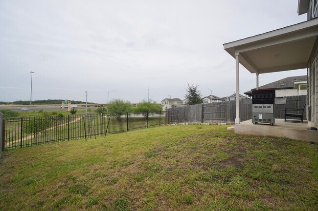 Building Photo - 11112 Mestengo Dr