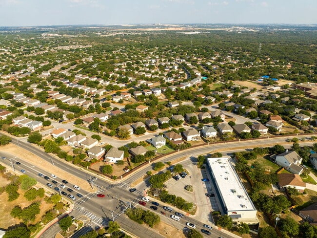 Building Photo - 2735 Encino River