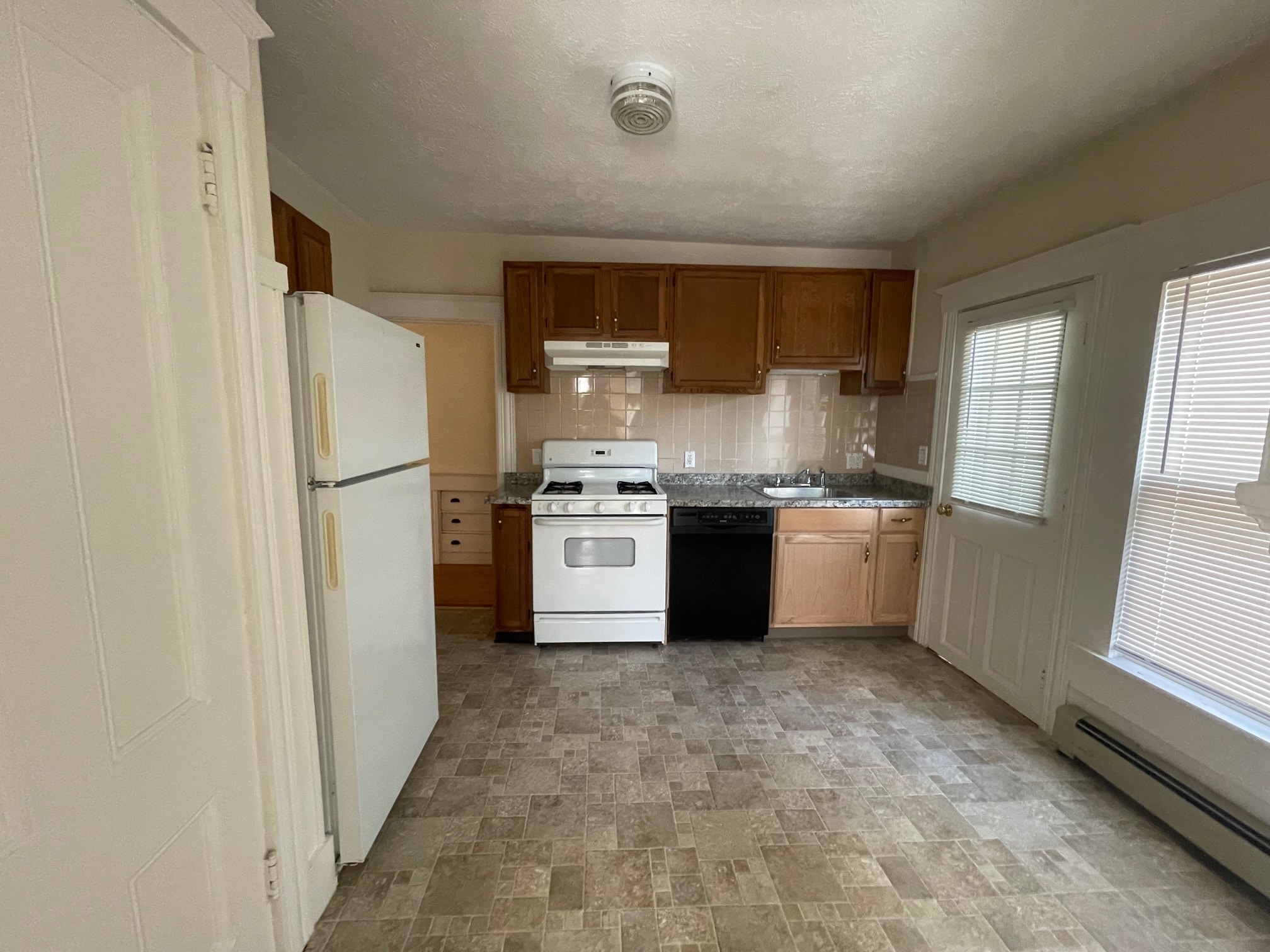 Building Photo - 15 Bemis Rd