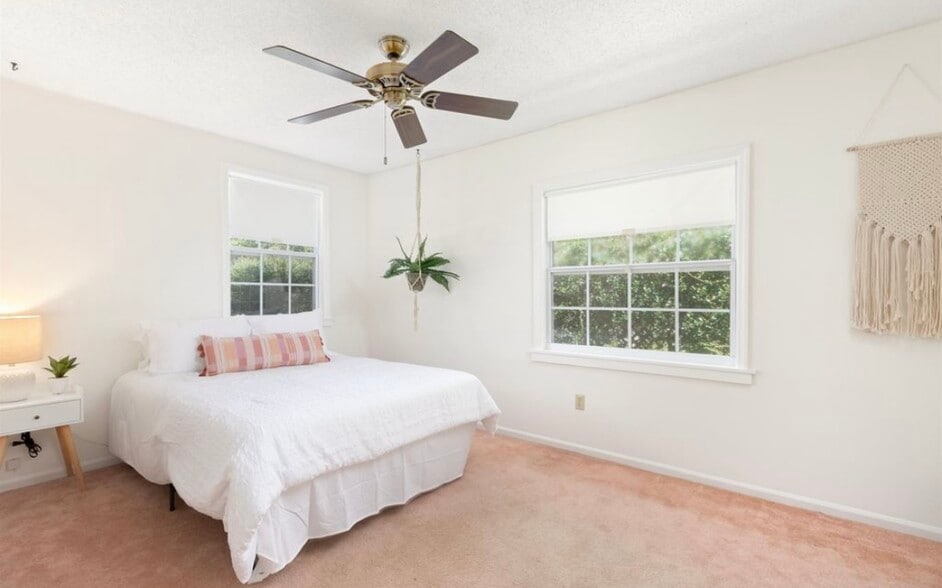 Building Photo - 1701 Castile St