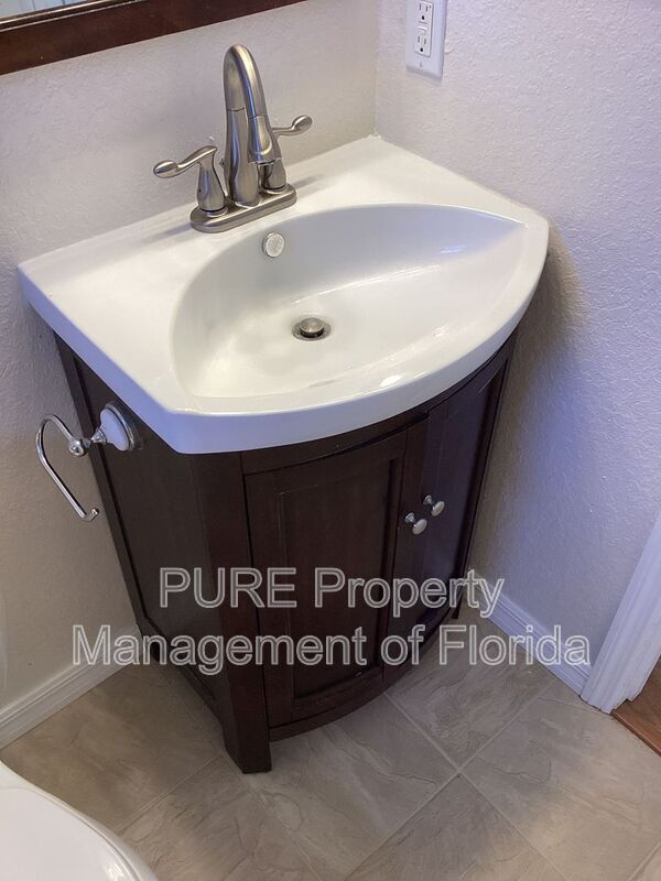 Building Photo - 461 Marion Oaks Blvd