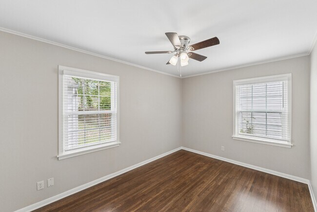 Building Photo - 3815 S Cincinnati Ave