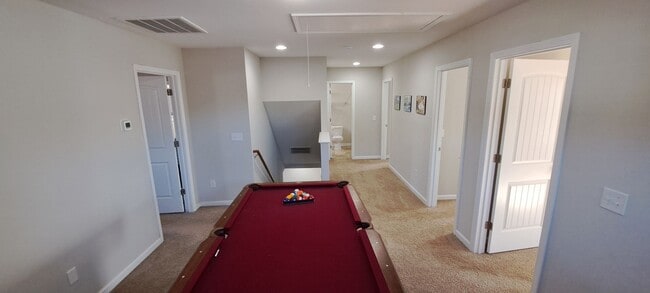 Building Photo - Magnificent Two Story Five Bedroom Home in Northeast Columbia -  Short Commute to Fort Jackson or...