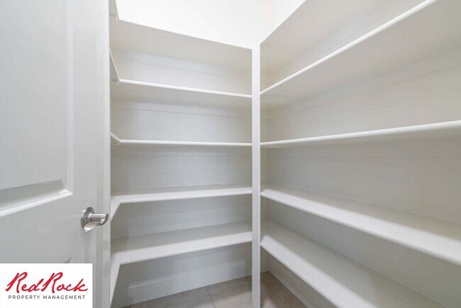 Building Photo - 4 Bedroom Home Near Golf Courses In St. George