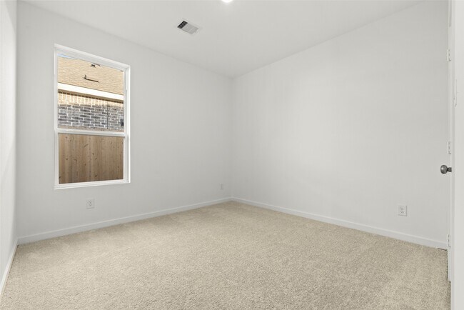 Building Photo - 28627 Bluebonnet Grotto Dr