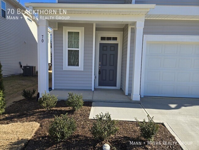 Building Photo - 70 Blackthorn Ln
