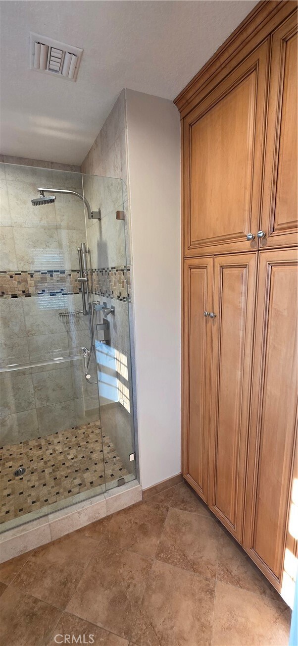 Building Photo - 3460 Chino Ave