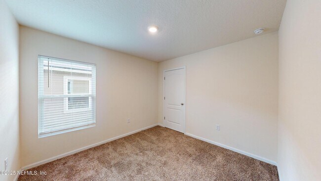 Building Photo - 8118 Meadow Walk Ln