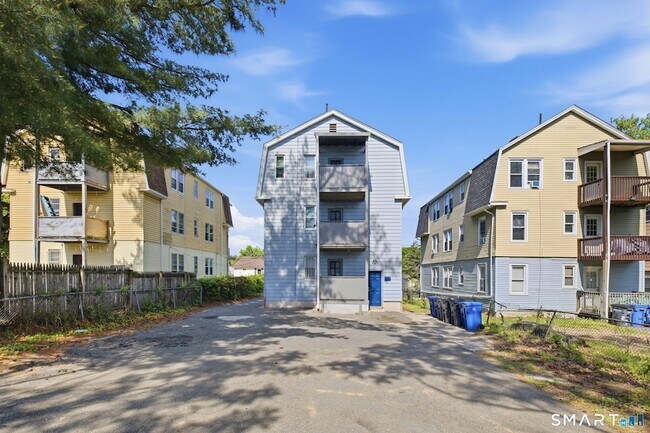 Building Photo - 232 Enfield St