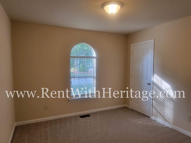 Building Photo - WOW!!!! GREAT HOME WITH PARTIAL FINISHED B...
