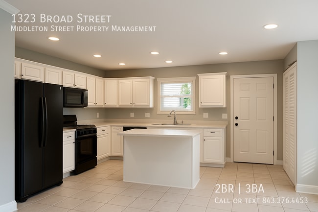 Building Photo - 1323 Broad St