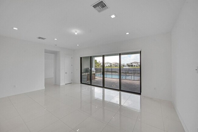 Building Photo - 13072 Feathering Wy