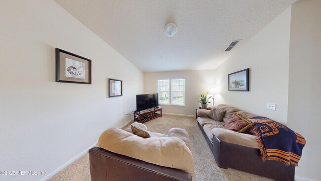 Building Photo - 218 Larkin Pl
