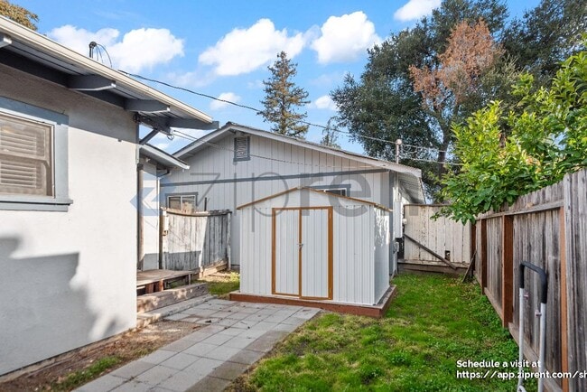 Building Photo - 7840 Church St