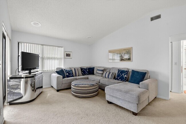 Building Photo - 7657 Tahiti Ln