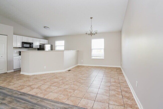 Building Photo - 6323 Pritchard Dr