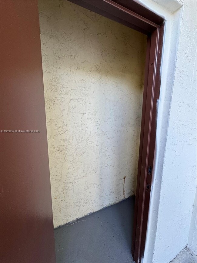 Building Photo - 3300 S Dixie Hwy