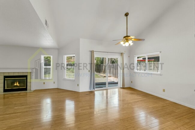 Building Photo - Spacious 4-Bedroom Home for Rent - $2800/m...