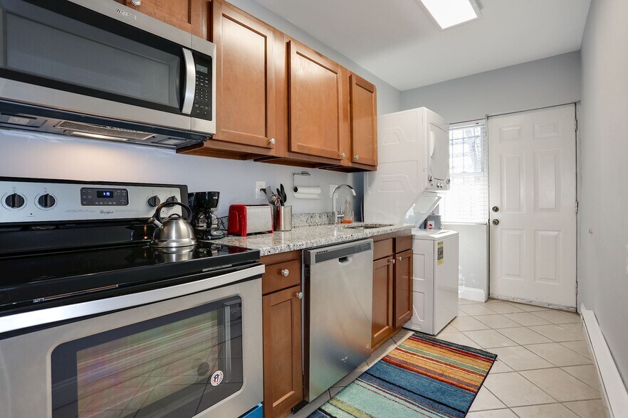 In unit-washer and dryer - 1719 H St NE
