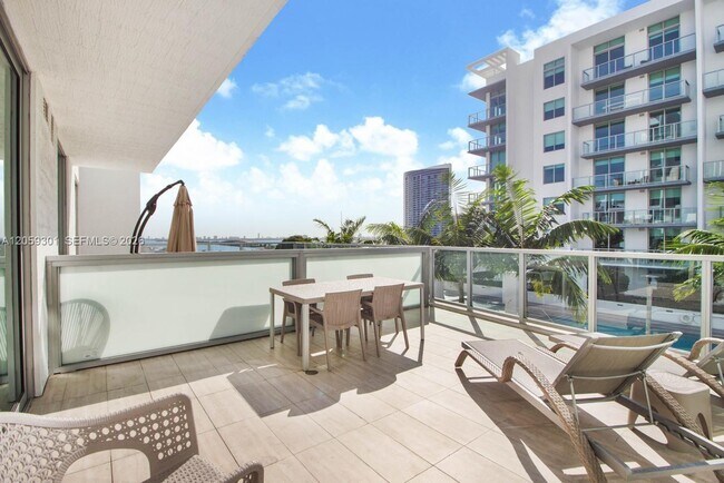 Building Photo - 3900 Biscayne Blvd
