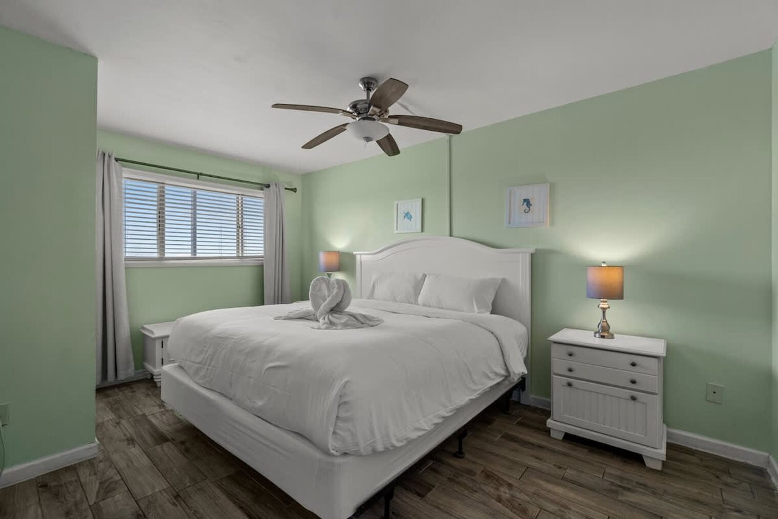 Building Photo - 8743 Thomas Dr